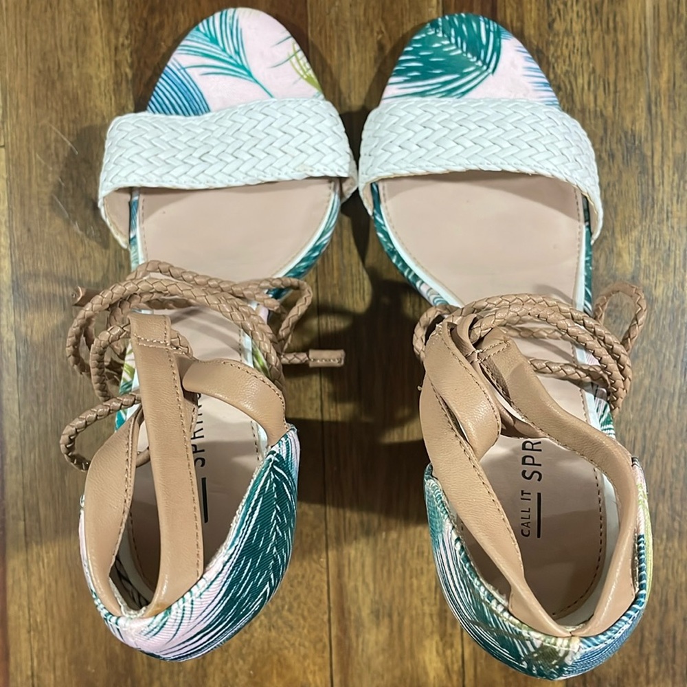 *BRAND NEW* Never worn Call it Spring Strappy Heeled Sandals